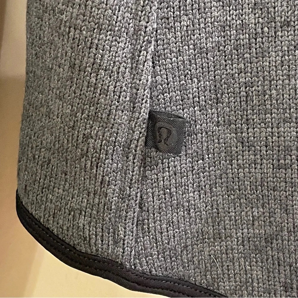 LULULEMON ATHLETICA Fleece and Thank You Pullover in Heathered Black - Picture 7 of 12